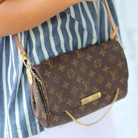 💎✨LUXURY✨💎 Authentic Louis Vuitton Crossbody Bag - Picture 3 of 13